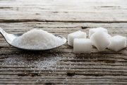 Por qué debemos comer menos azúcar