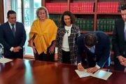 Registrador firmó memorando de entendimiento para fortalecer la democracia
