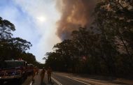 Australia evacúa partes de la capital por nuevos focos de incendios
