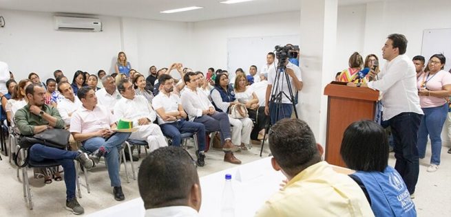 “Trabajaremos de la mano con la fiscalía para combatir mafias de documentación falsa”: Registrador