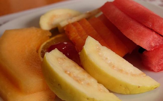 ¿Evitar la obesidad trasladando al desayuno parte de lo que comeríamos en la cena?
