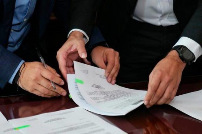 Gobierno expidió decretos de incremento salarial de 2020 para los servidores públicos del país