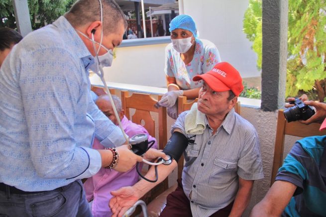 Las medidas de prevención para evitar el contagio de Covid-19 en adultos mayores de Valledupar