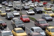 Ante mayores atascos a nivel mundial, ciudades prueban nuevas formas de aliviar congestión: estudio