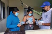 Gobierno entrega kits de protección y desinfección a personas en reincorporación en antiguos ETCR