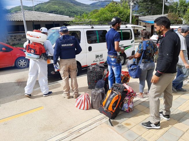 Venezolanos que estaban en Pueblo Bello (Cesar), regresaron a su país