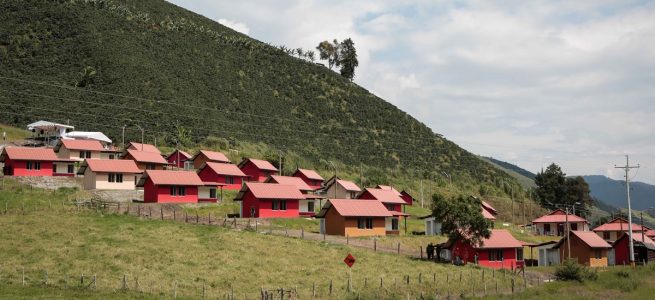 El 85 % de los municipios del país realizaron aportes a la política de vivienda rural