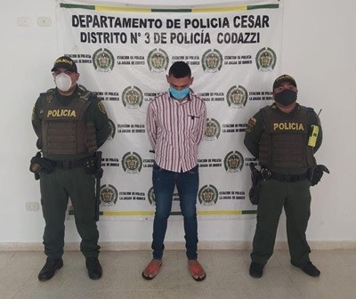 Hombre capturado con marihuana tiene orden de detención por homicidio agravado