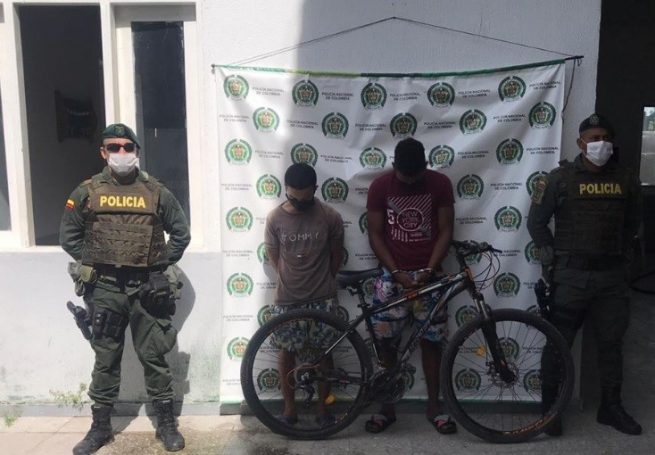 Capturados minutos después de atracar a una mujer en El Copey