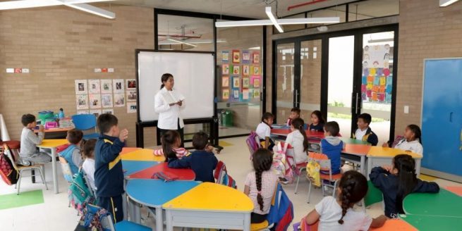 Más de 57 mil familias tendrán créditos para financiar pago de pensión de jardines y colegios privados