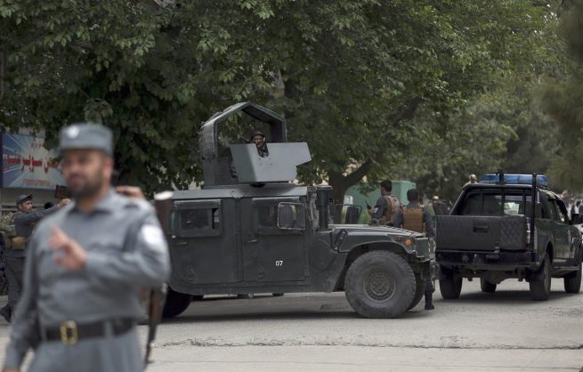 Tres muertos y 41 heridos tras ataque talibán con un camión bomba en Afganistán