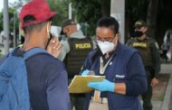 Vendedores informales y limpia vidrios en Valledupar, les socializan medidas sanitarias de autoprotección