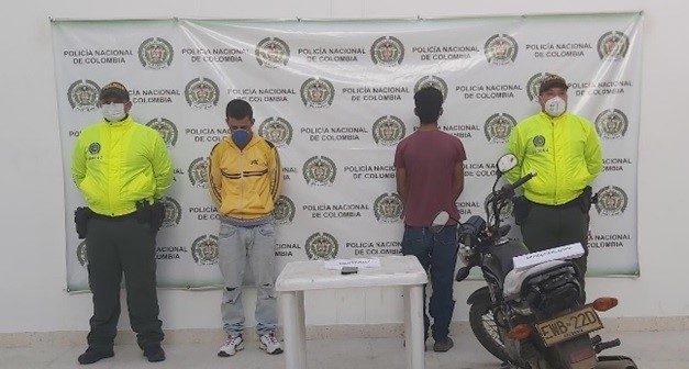Capturado adulto y aprehendido adolescente por hurto de celular y motocicleta en Aguachica