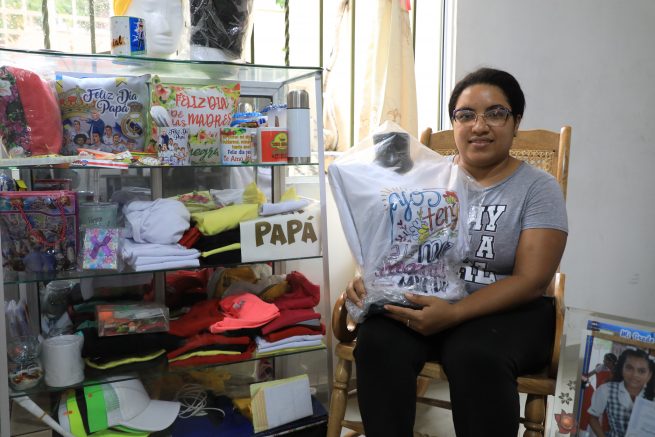 El MinVivienda promueve el empoderamiento de mujeres beneficiadas con programas de vivienda
