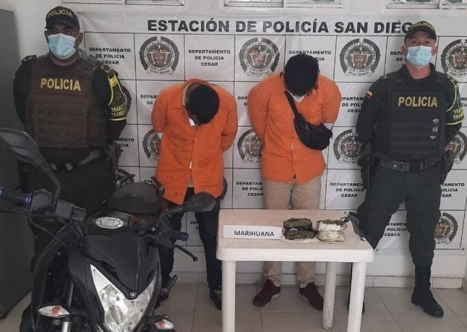 Cayeron con 3 mil dosis de marihuana camuflada en una moto