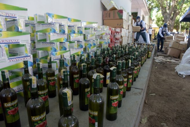 Destruyen más de 24 mil unidades de cigarrillos y licores de contrabando