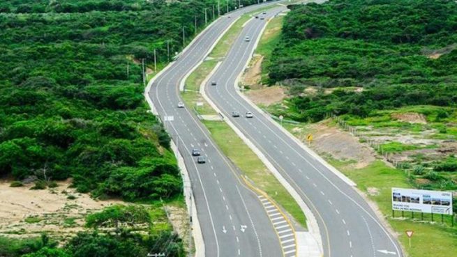 Gobierno hace pagos a proveedores de la Ruta del Sol 3