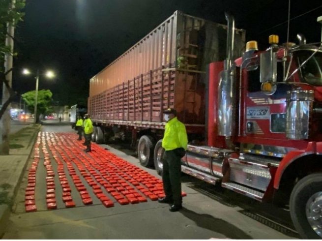 Incautados más de 1.000 paquetes de marihuana en un parqueadero de Maicao (La Guajira)