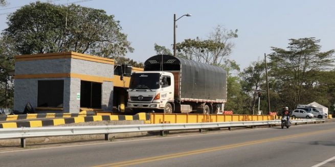 Formulan cargos contra 16 concesionarios y contratistas por presuntas inconsistencias en 24 estaciones de pesaje de camiones