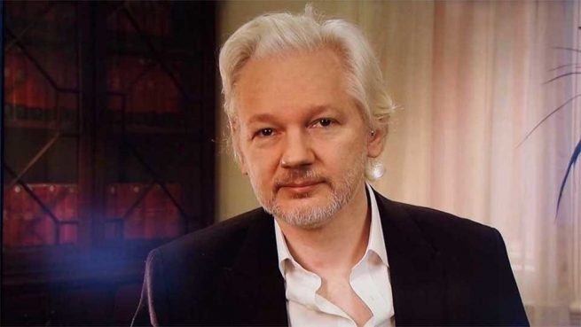Jueza británica rechaza pedido de extradición de Assange a EE.UU.
