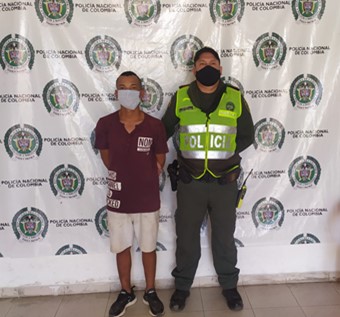 Capturado por agredir a un policía
