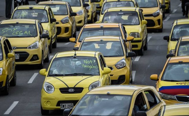 Anuncian paro nacional de taxistas el 3 de mayo por proyectos de ley 003 y 266