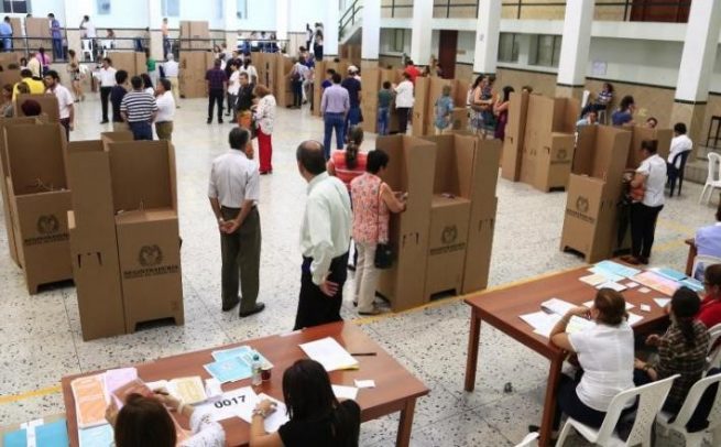 Consultas internas de organizaciones políticas se harán el 7 de noviembre