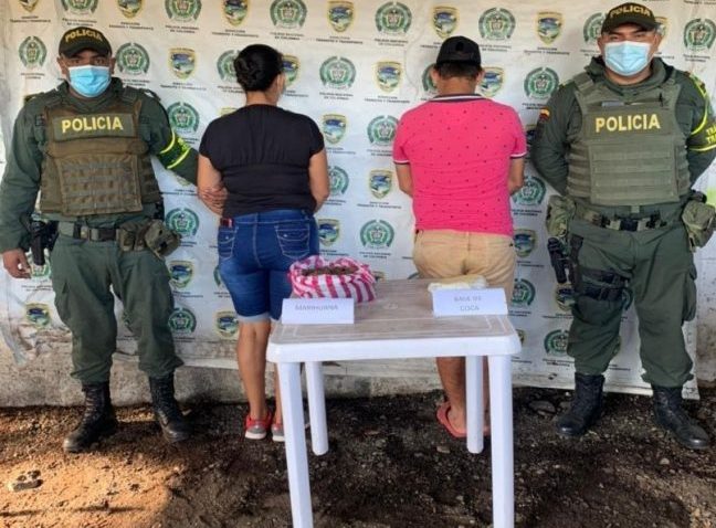 Cayó pareja cuando transportaban marihuana y base de coca