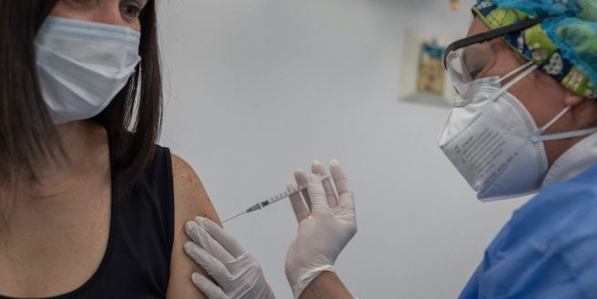 Personas con hipertensión arterial, priorizadas en el Plan Nacional de Vacunación