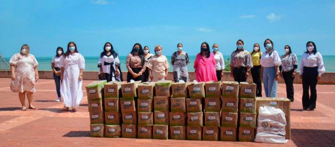 Entregan 33.600 unidades de leche, 700 mercados y 160 kits en La Guajira