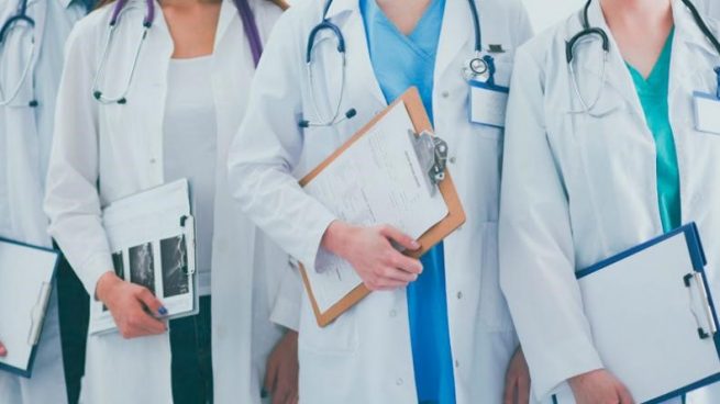 Llamado a beneficiarios de Becas Crédito Médicos a solicitar condonación