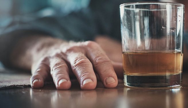 Qué efectos tiene el alcohol a medida que envejecemos