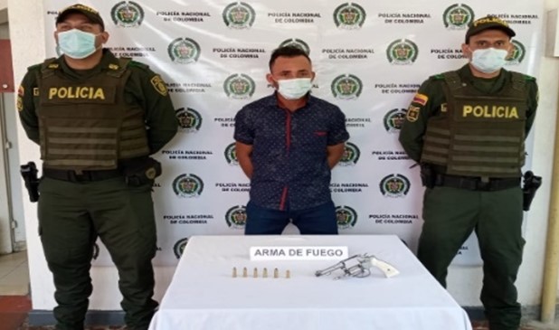 En hechos aislados, dos capturados por porte ilegal de arma de fuego