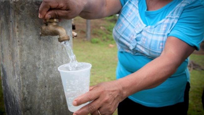 El 93 % de los colombianos ya cuentan con acceso al servicio de agua, afirma Minvivienda