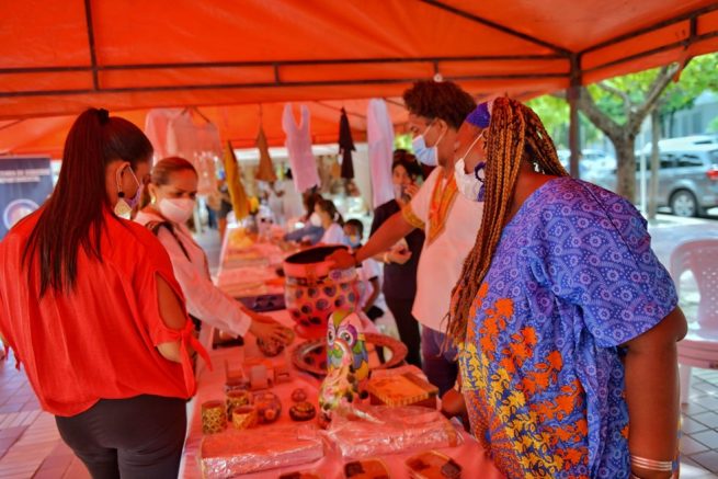 Con apoyo del Gobierno del Cesar, la Feria Artesanal de Etnias llega al Centro Comercial Guatapurí