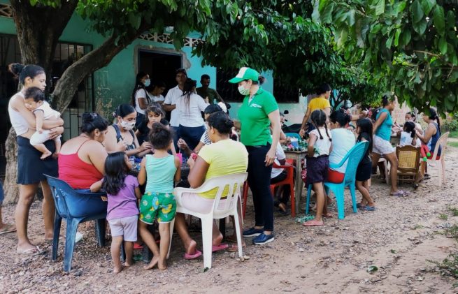 En Chimichagua, Corpocesar entregó más de 1.200 sobres potabilizadores de agua