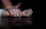 Detienen a 45 hombres en Francia acusados de violar a una mujer drogada durante 10 años