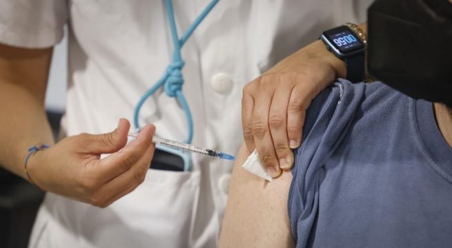 El 15 de noviembre, 70 % de la población debe tener al menos una dosis