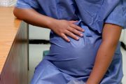 Niña embarazada tras violación es convencida de no abortar en Bolivia