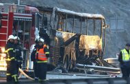 Mueren 45 personas en Bulgaria tras estrellarse un autobús en llamas