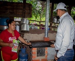 Estufas eco-eficientes llegan a los municipios de Manaure y La Paz (Cesar)