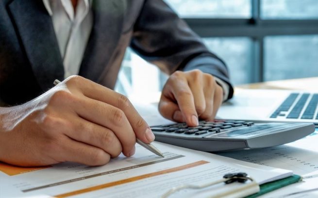 Así se debe pagar la prima de servicios para los trabajadores domésticos
