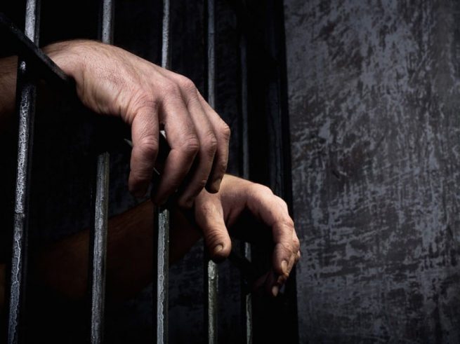 A la cárcel por su presunta participación en un homicidio