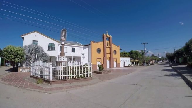 Aseguran construcción de nuevo carreteable de La Gloria hacia el ramal nacional