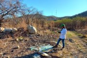Botellas y vidrios de automóviles, encontrados en el cerro de Hurtado, generadores de incendios forestales
