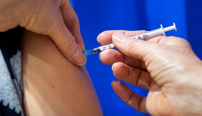 Minsalud instó a la búsqueda de personas pendientes por vacunarse