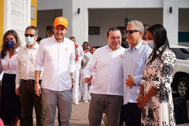 $ 20 mil millones para impulsar ideas de negocio creativas en todo el país