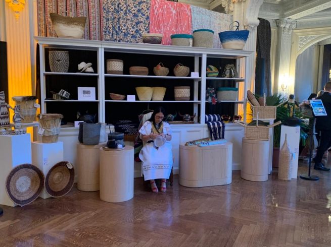 La mochila Arhuaca, protagonista en el décimo aniversario del TLC entre Colombia y Estados Unidos