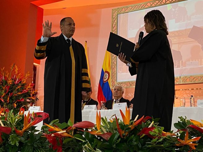 Chiriguanero se posesiona como nuevo rector de Unicartagena