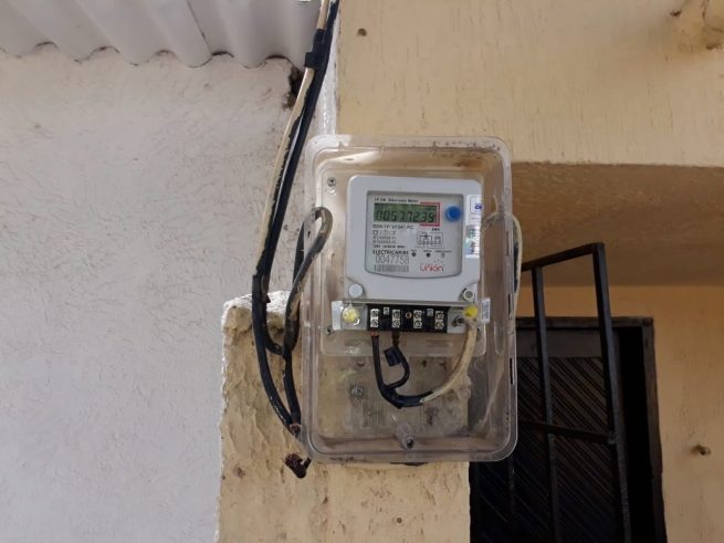Instalación de medidores de energía deberán ser pagos por usuarios